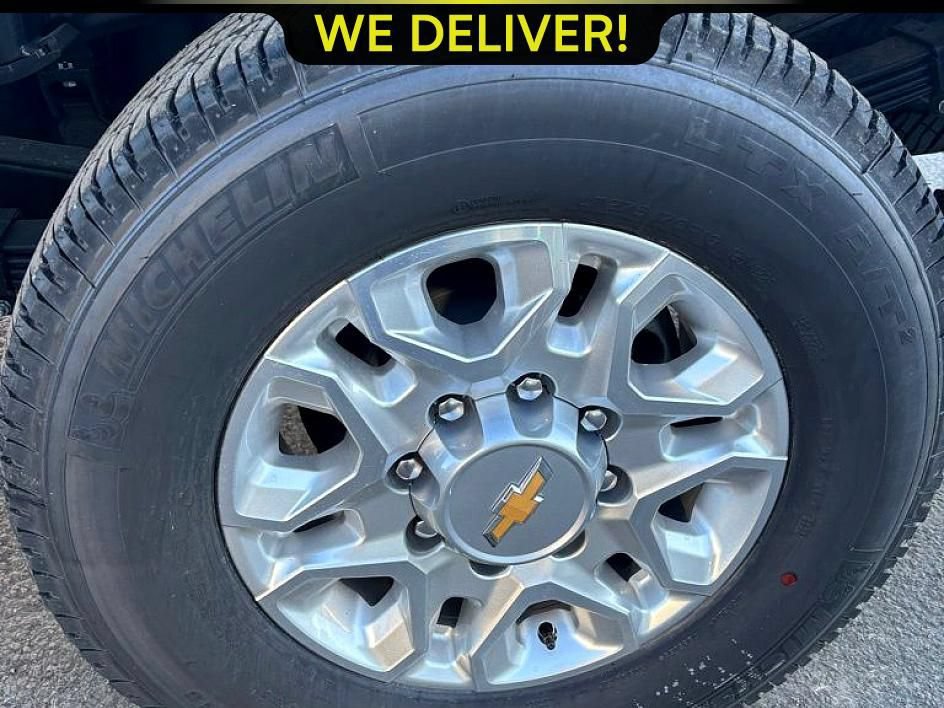 New 2025 Chevrolet Silverado 3500 LT w/ All Star Edition AWD/4WD image 8