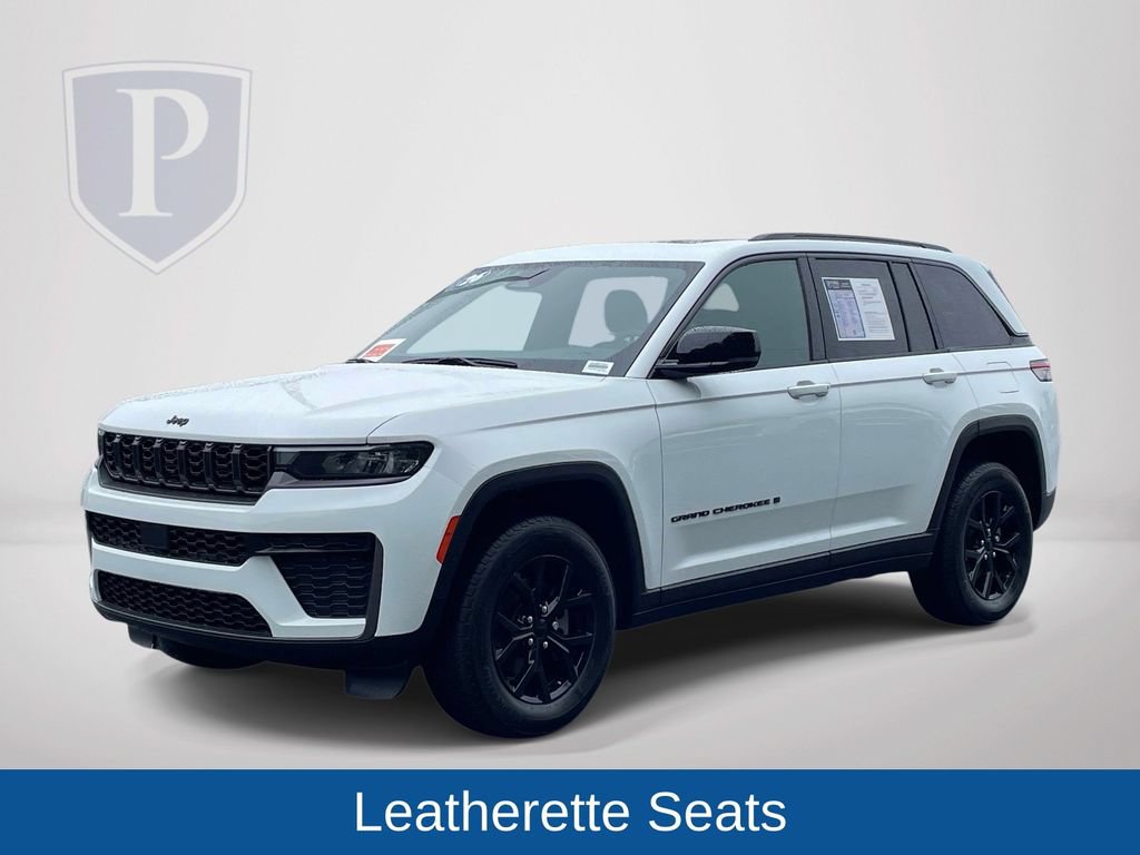 Certified 2026 Jeep Grand Cherokee Altitude RWD image 5