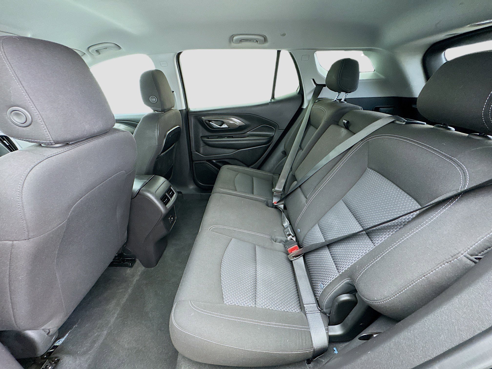 Used 2024 GMC Terrain SLE w/ Driver Convenience Package FWD image 15