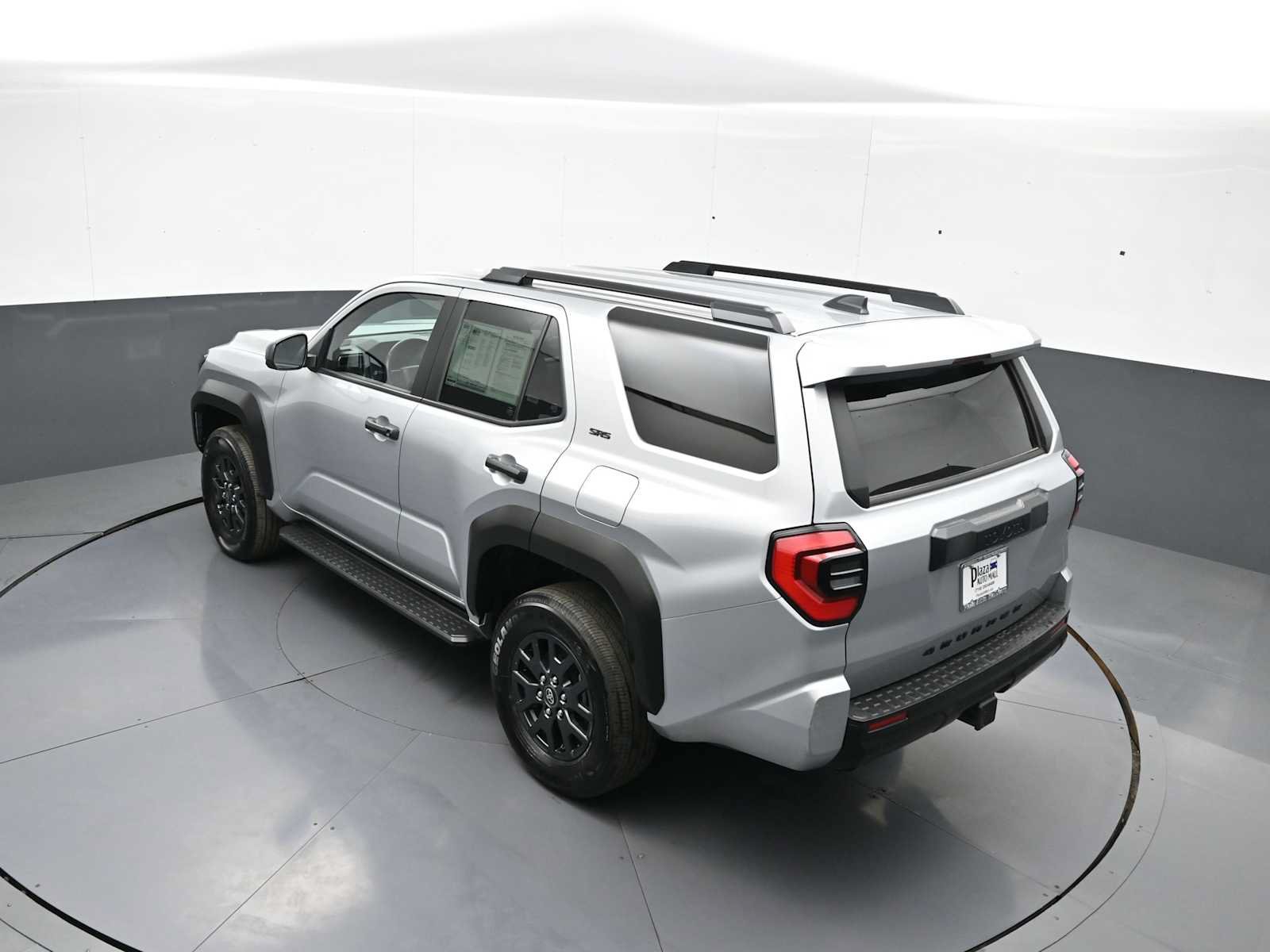 Certified 2025 Toyota 4Runner SR5 AWD/4WD image 40