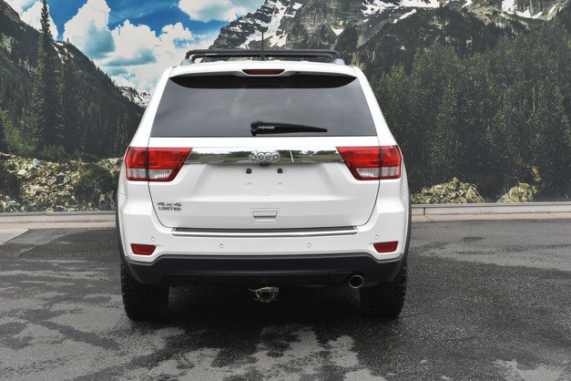 Used 2012 Jeep Grand Cherokee Limited w/ Luxury Group II AWD/4WD image 10