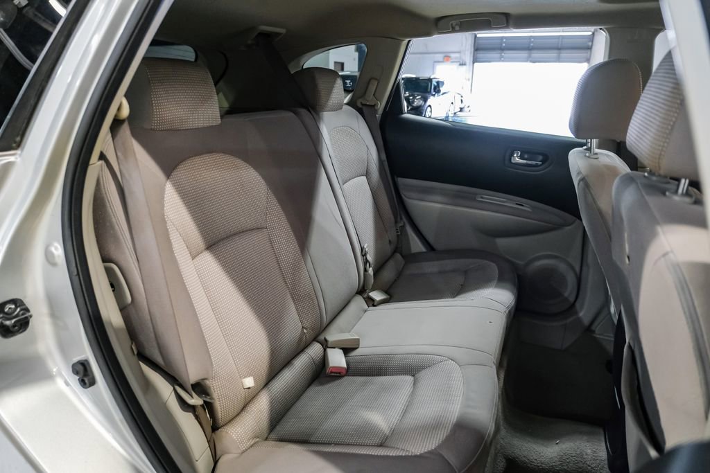 Used 2009 Nissan Rogue SL w/ Moonroof Pkg image 32