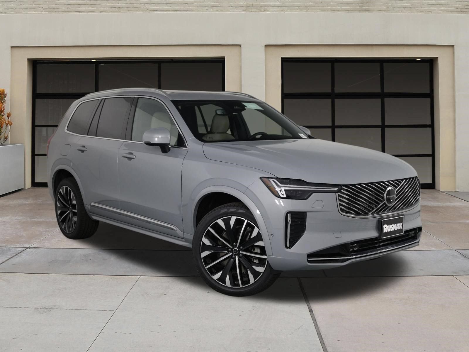 New 2026 Volvo XC90 B5 Plus w/ Protection Package AWD/4WD image 19