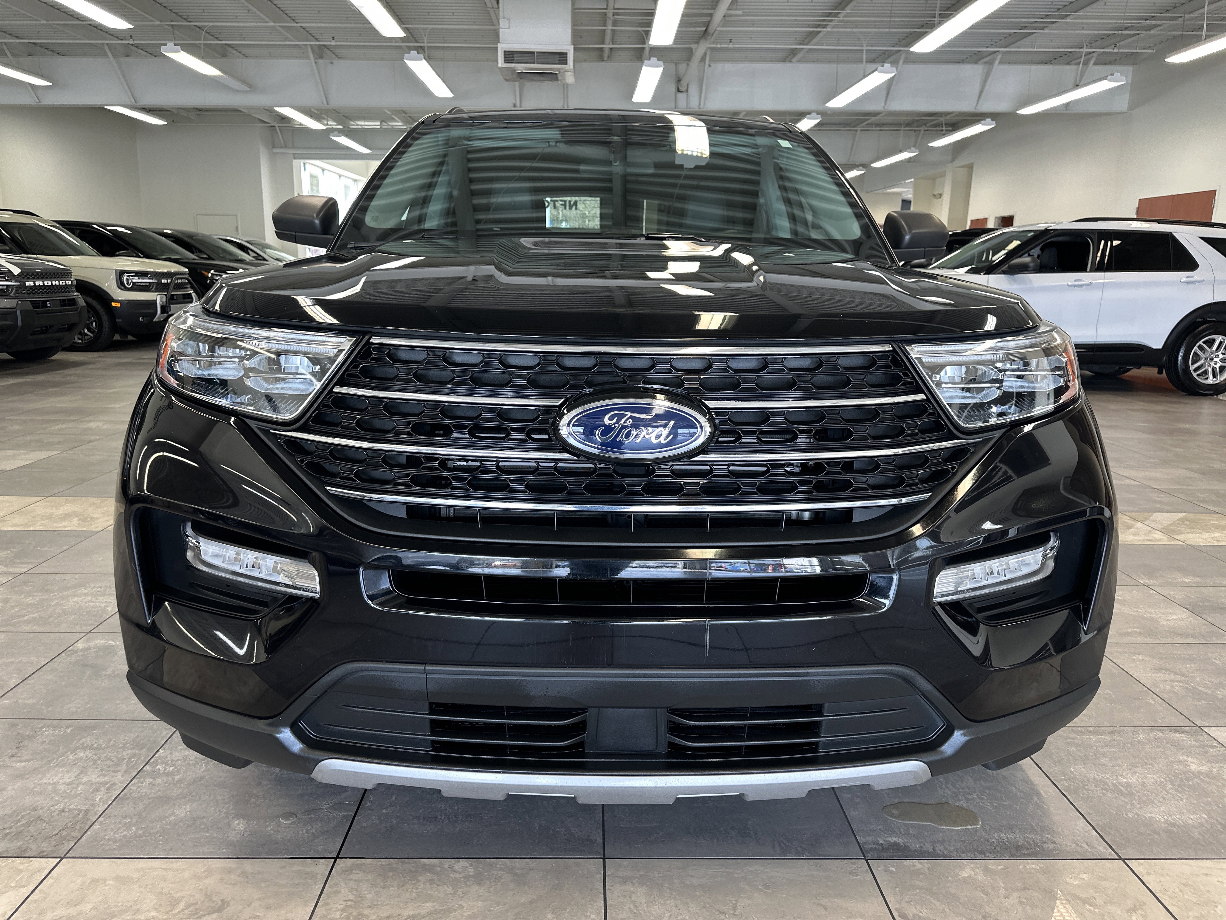 Used 2023 Ford Explorer XLT w/ Equipment Group 202A image 20