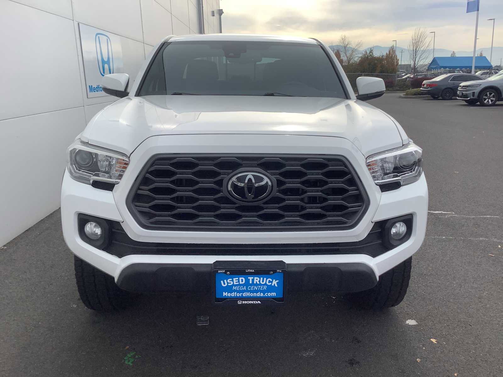 Used 2023 Toyota Tacoma TRD Off-Road image 6