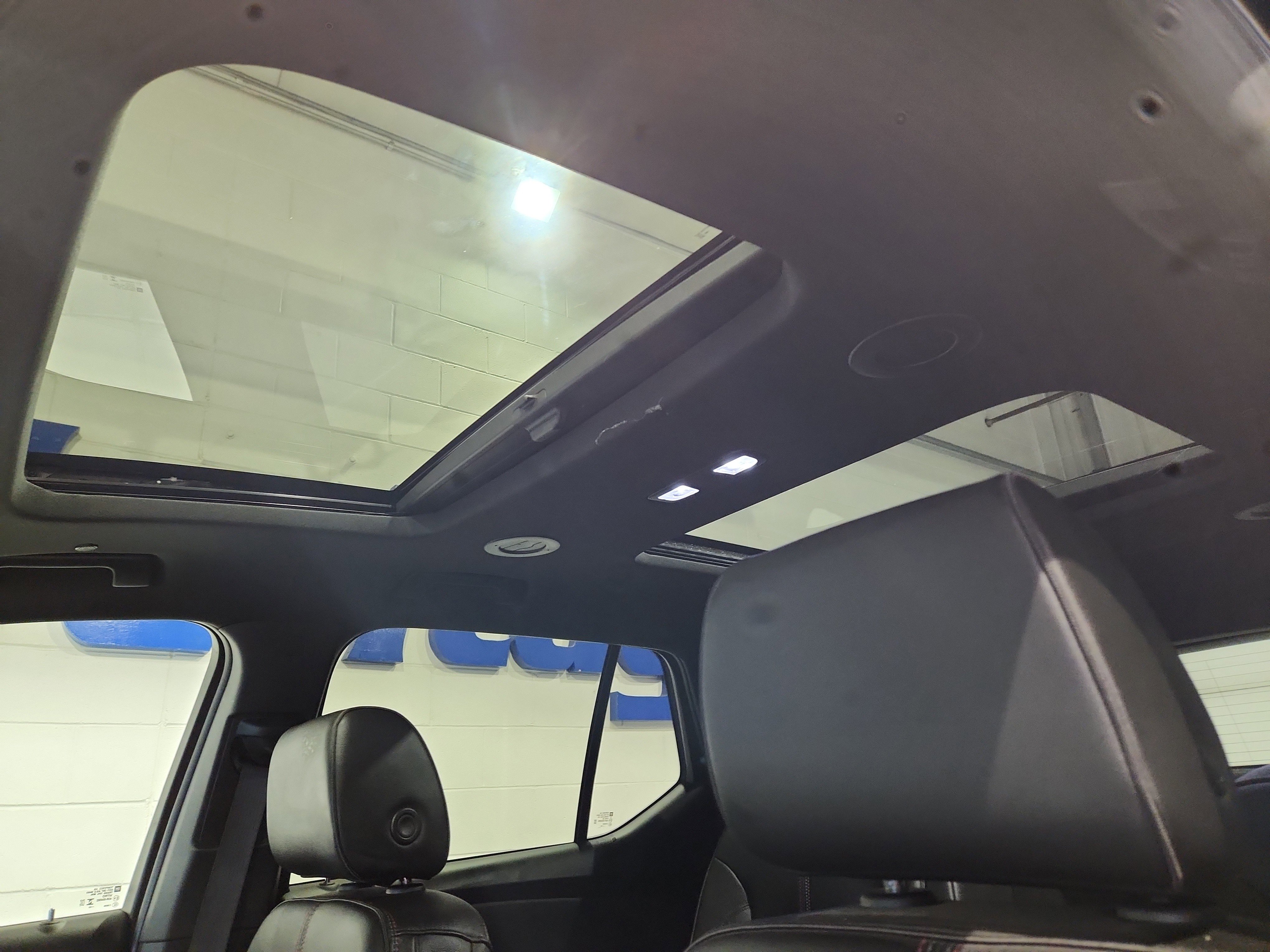 Certified 2023 Chevrolet Traverse RS image 21