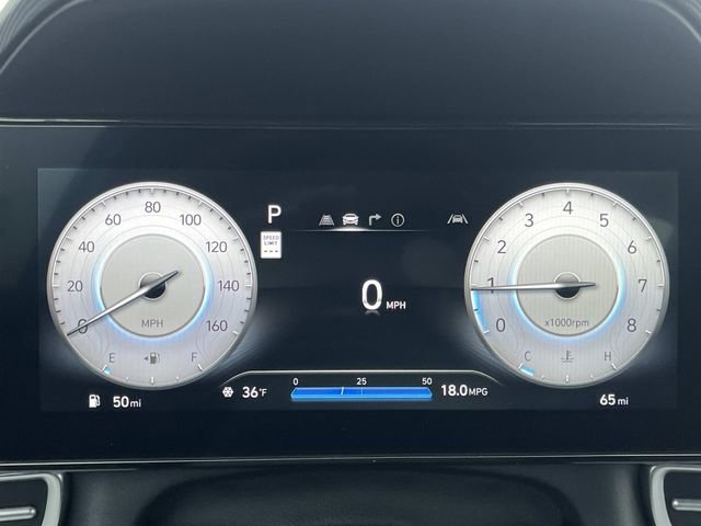 Used 2025 Hyundai Elantra Limited image 36