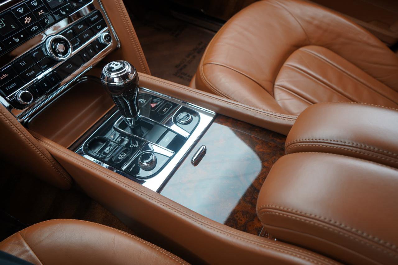 Used 2011 Bentley Mulsanne image 42
