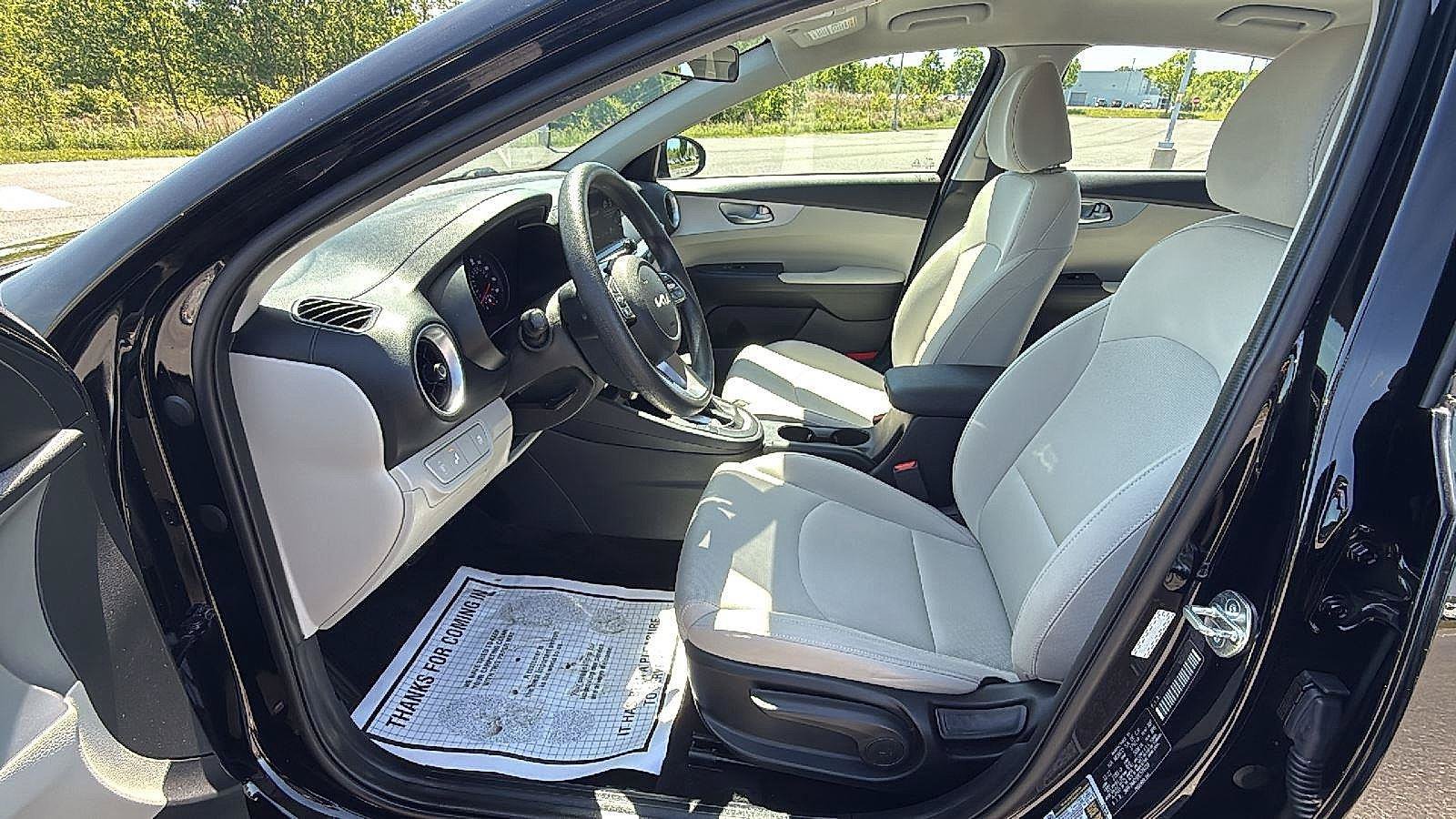Used 2023 Kia Forte LXS w/ LXS Technology Package FWD image 22