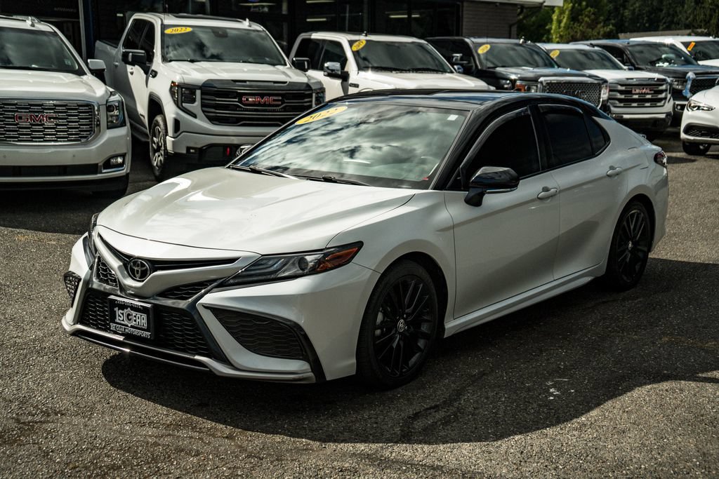 Used 2022 Toyota Camry XSE w/ Navigation Package AWD/4WD image 4