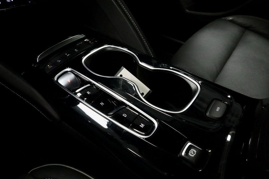 Used 2021 Buick Envision Essence image 31