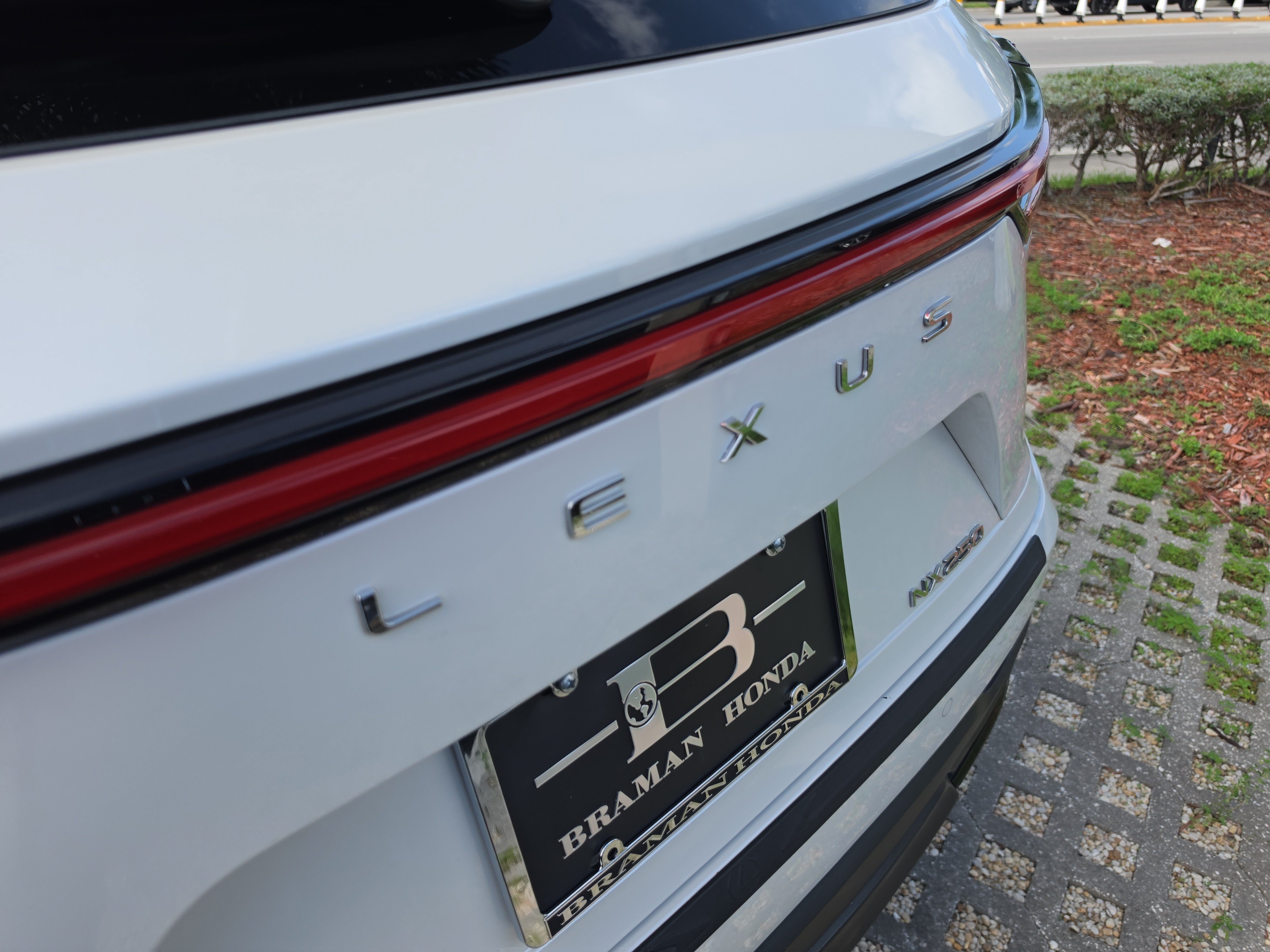 Used 2022 Lexus NX 250 FWD w/ Accessory Package 2 image 5