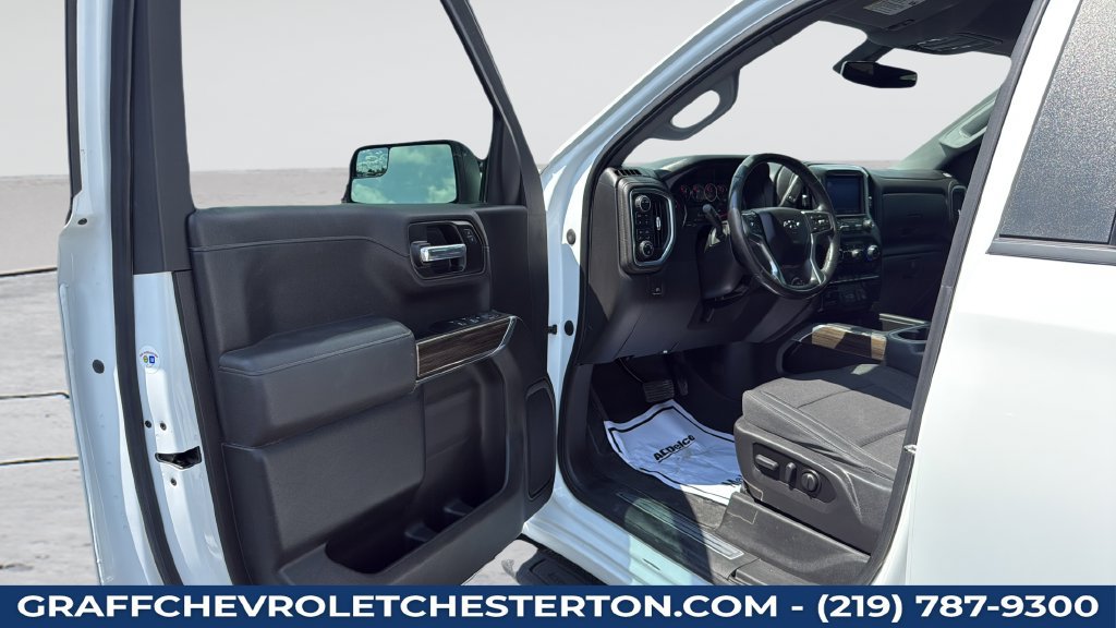 Used 2021 Chevrolet Silverado 1500 LT Trail Boss w/ Bed Protection Package AWD/4WD image 24