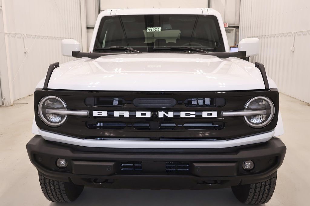 New 2026 Ford Bronco Outer Banks image 4