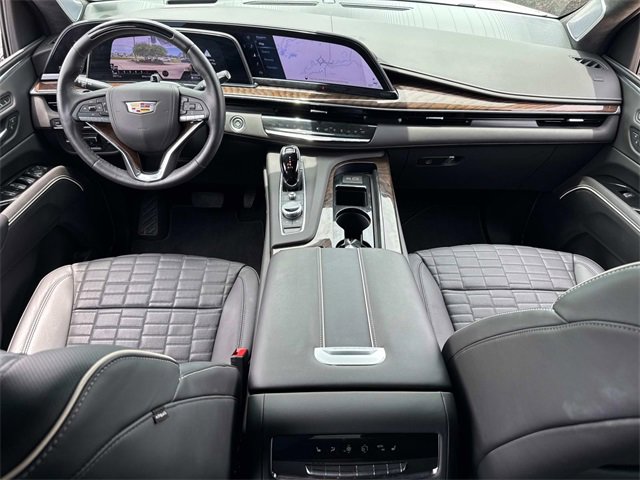 Used 2024 Cadillac Escalade Premium Luxury Platinum w/ Heavy-Duty Trailer Package image 21