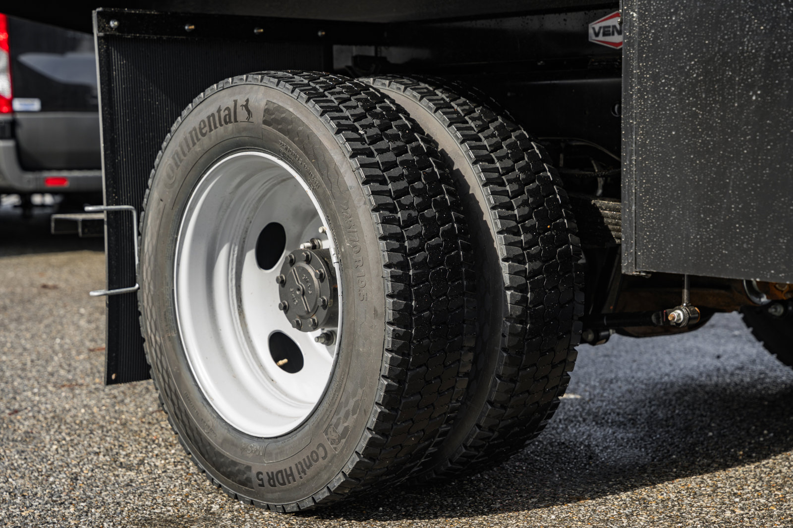 New 2026 Ford F550 4x4 Crew Cab image 22