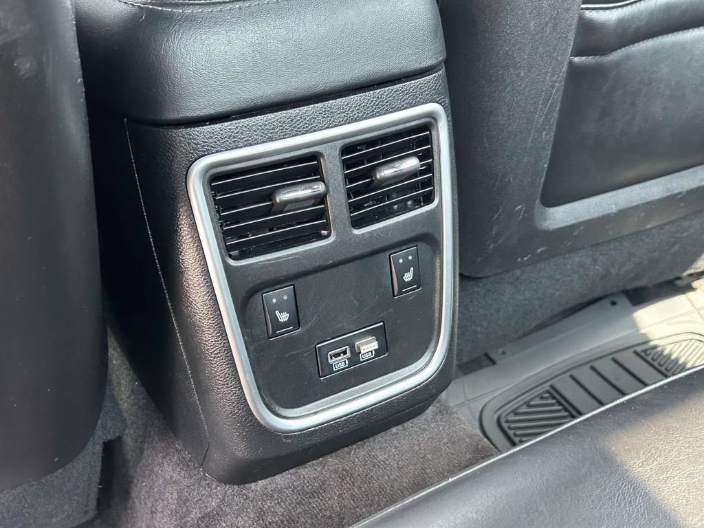 Used 2018 Dodge Charger R/T w/ Navigation & Travel Group RWD image 16
