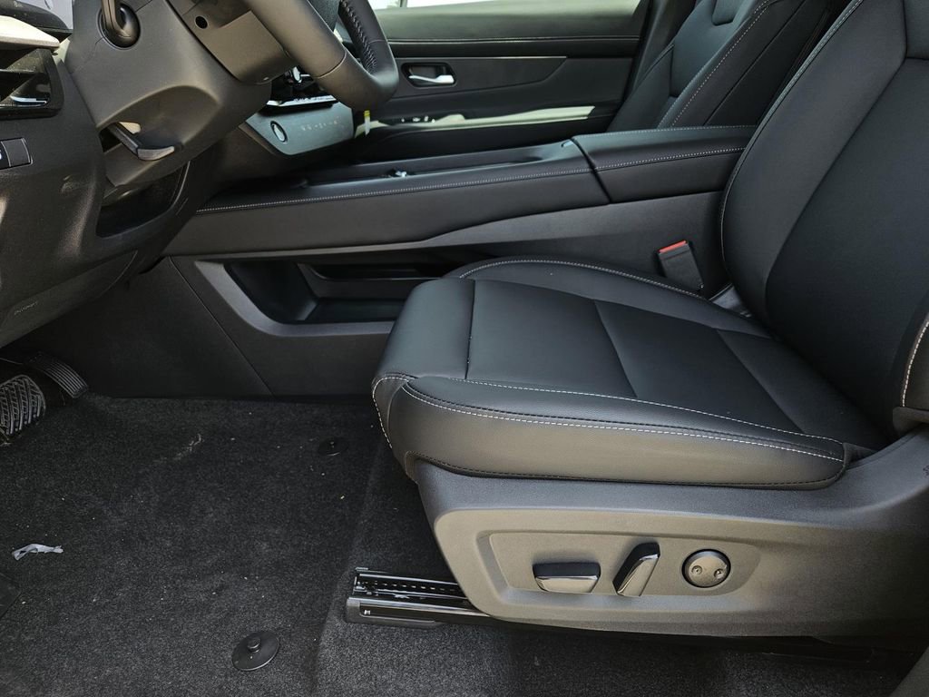 New 2025 Nissan Murano SV image 15