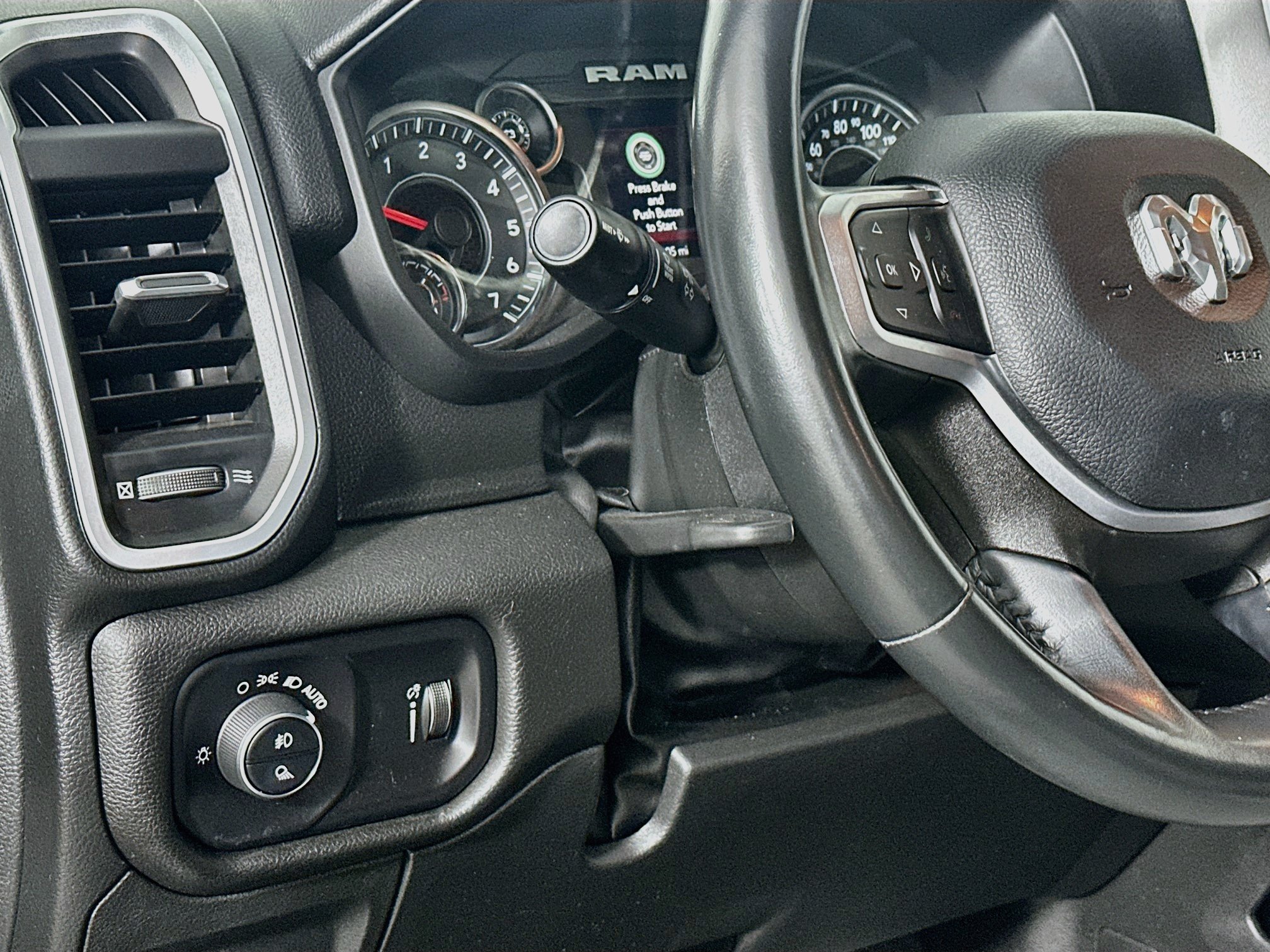 Used 2023 RAM 1500 Big Horn RWD image 16