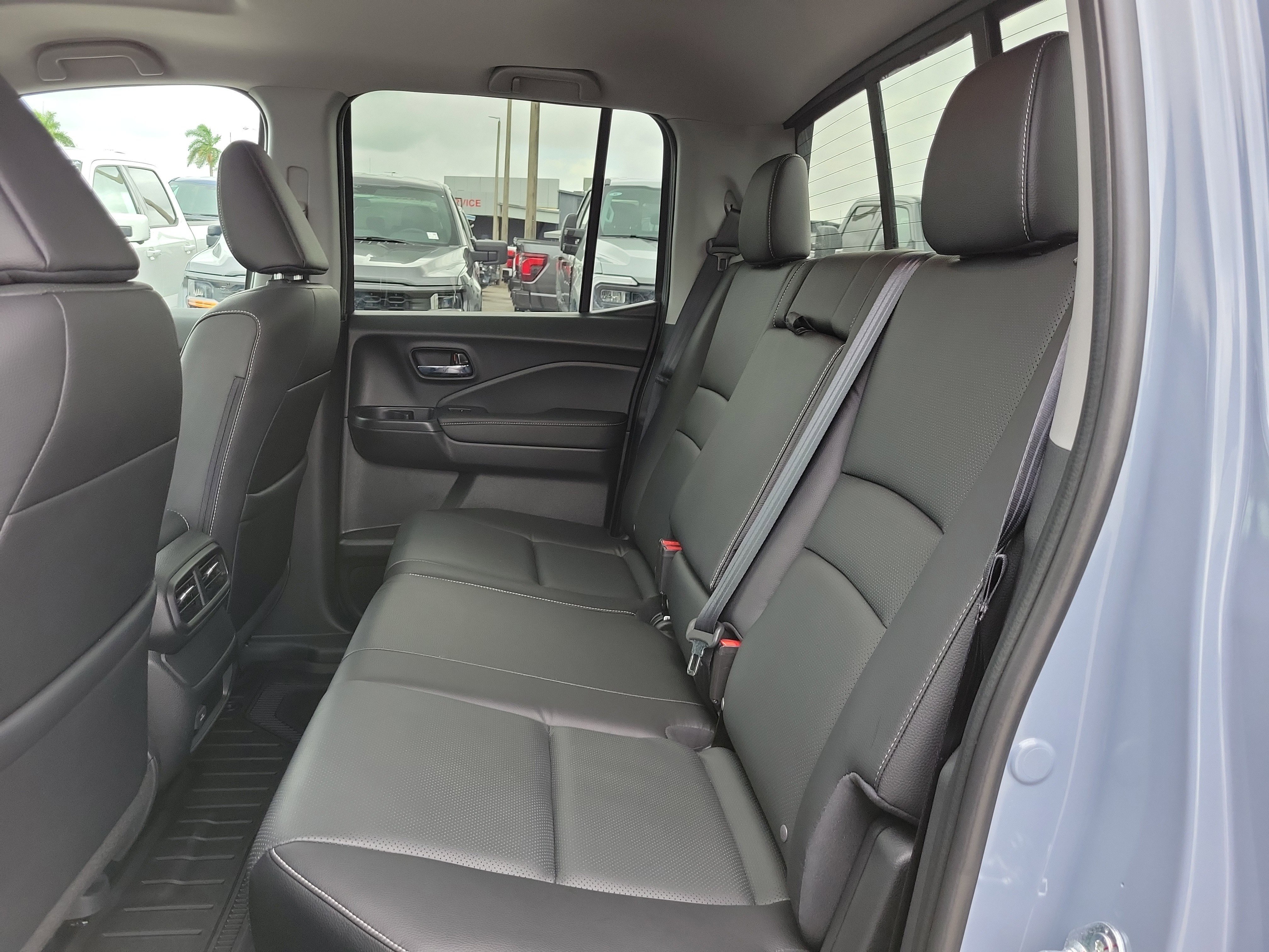 Used 2025 Honda Ridgeline RTL image 13