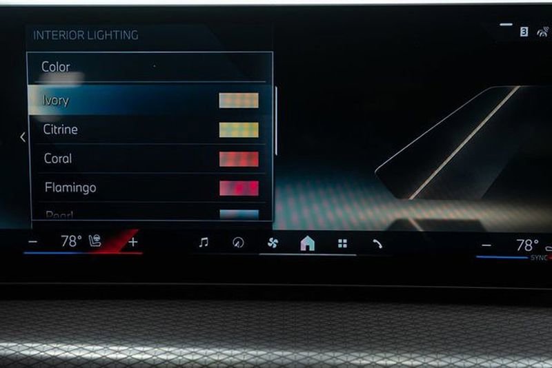 Used 2025 BMW 330i xDrive w/ M-Sport Package image 28