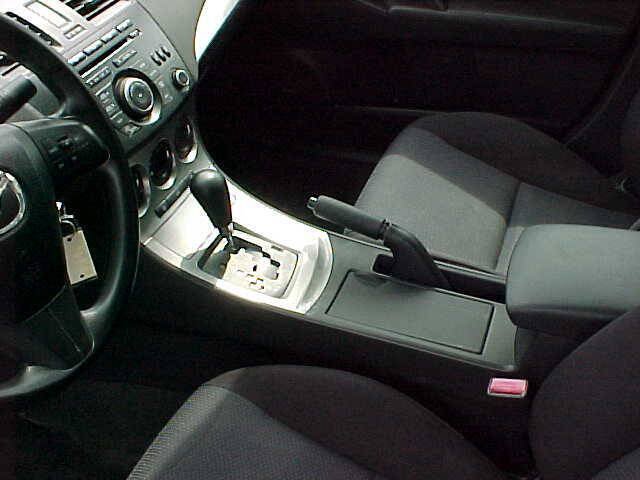 Used 2011 MAZDA MAZDA3 i Touring FWD image 14