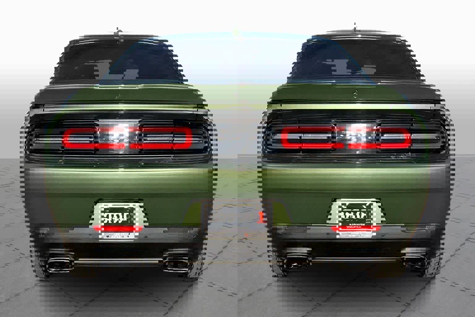 Used 2022 Dodge Challenger R/T w/ Plus Package image 4