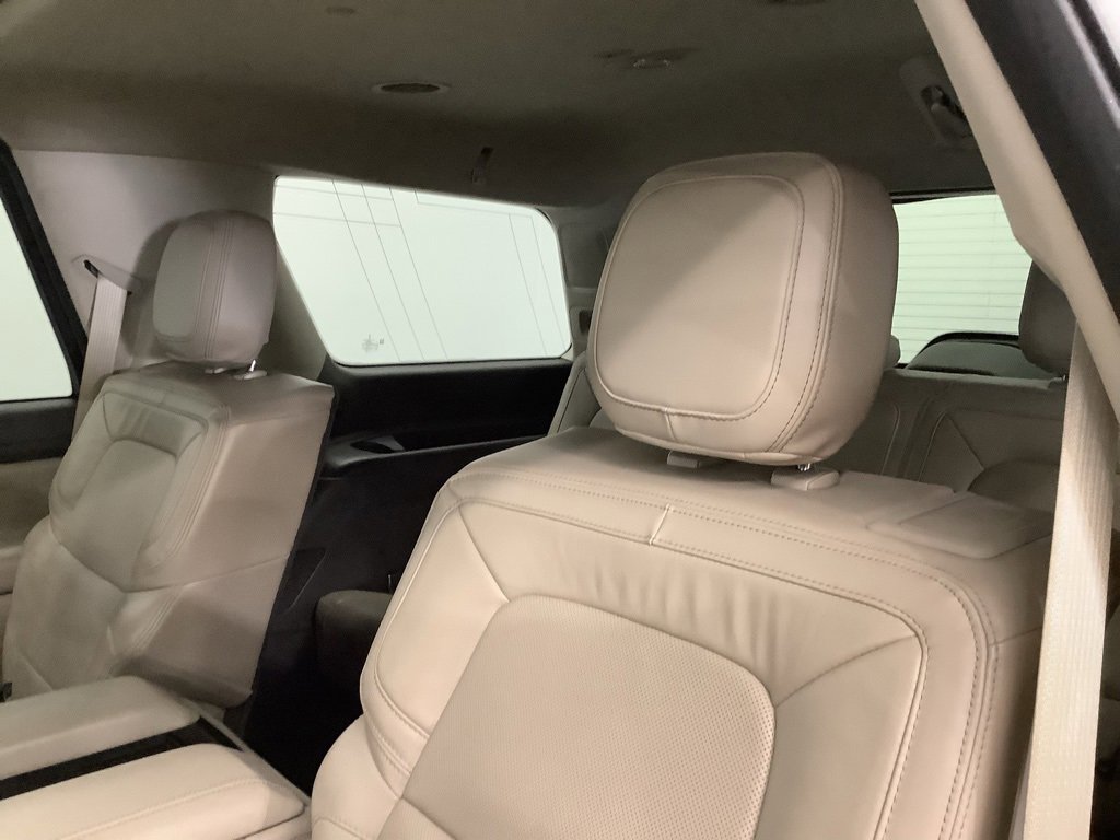 Used 2022 Lincoln Navigator Reserve image 7