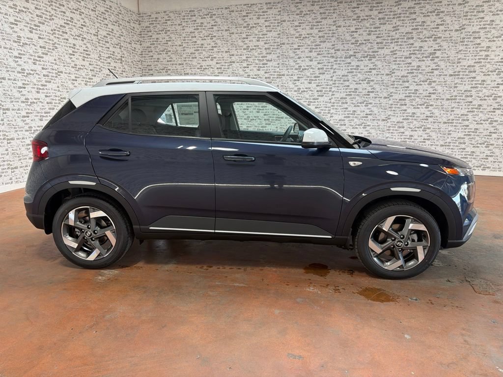 New 2026 Hyundai Venue SEL FWD image 8