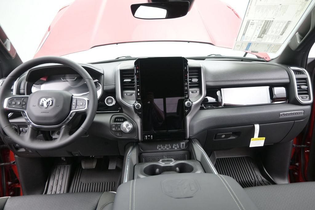 New 2026 RAM 1500 Laramie AWD/4WD image 23