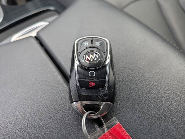 Used 2020 Buick Envision Essence w/ Experience Buick Package AWD/4WD image 30