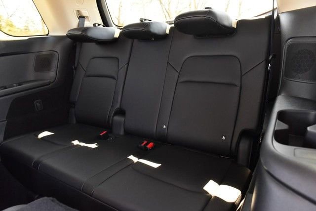 Certified 2025 Nissan Pathfinder SL w/ SL Premium Package image 29