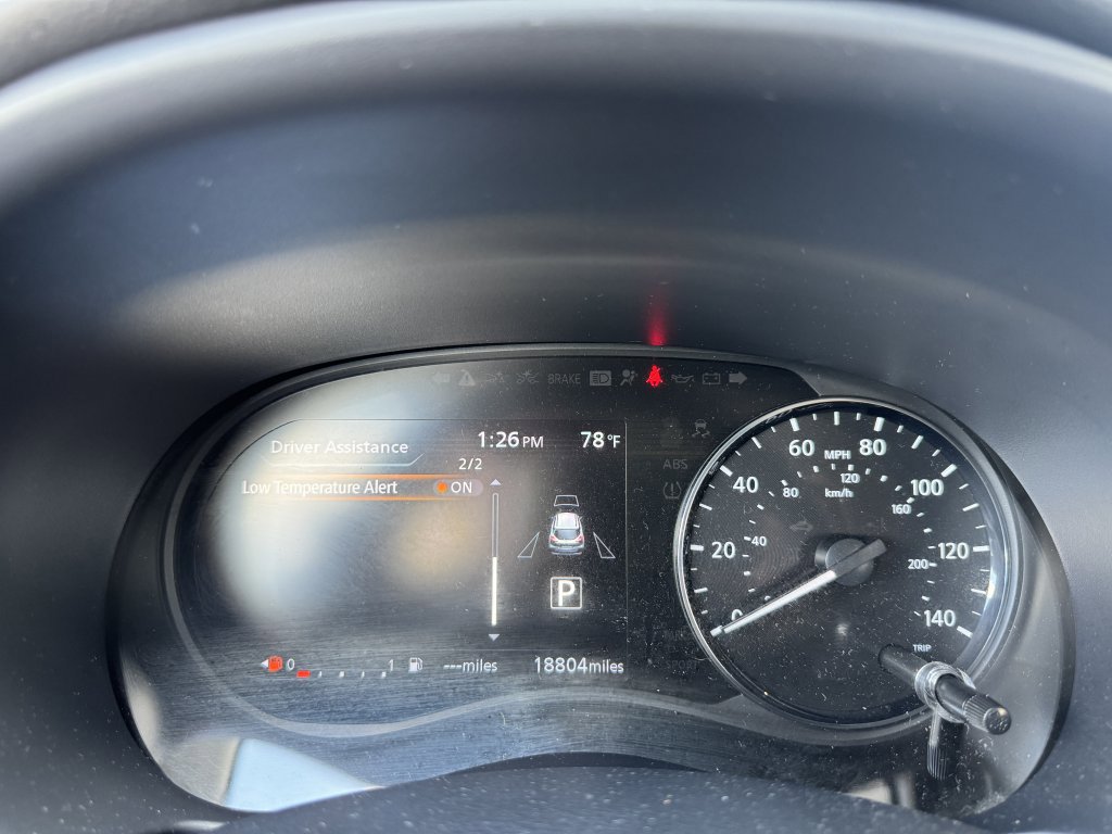 Used 2023 Nissan Kicks SV image 18