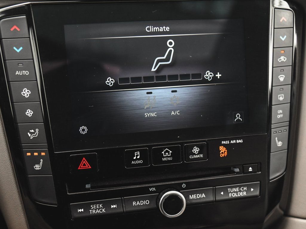 Used 2023 INFINITI QX50 Luxe AWD/4WD image 17
