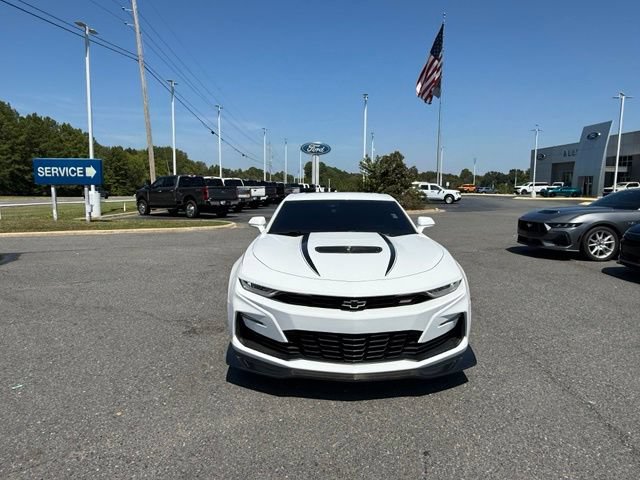 Used 2021 Chevrolet Camaro SS RWD image 2