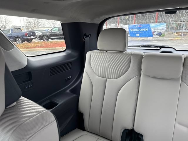 Used 2025 Hyundai Palisade Calligraphy AWD/4WD image 23