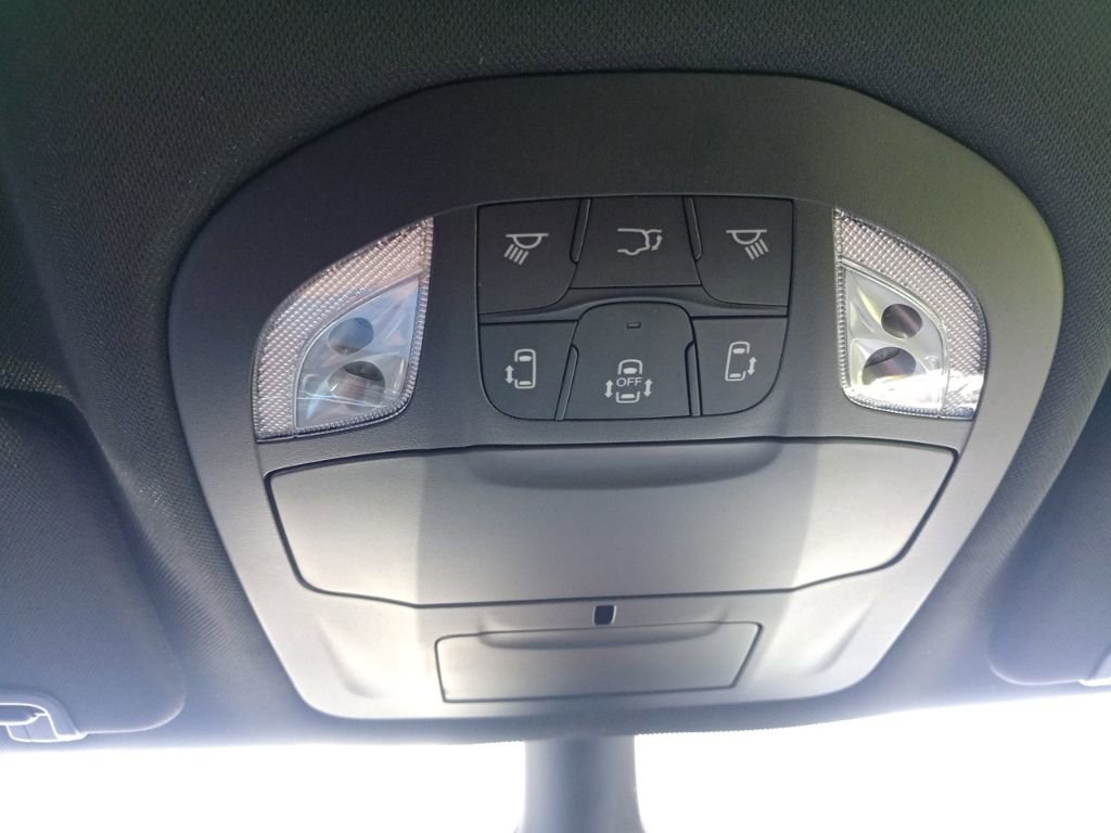 New 2026 Chrysler Pacifica Select image 31