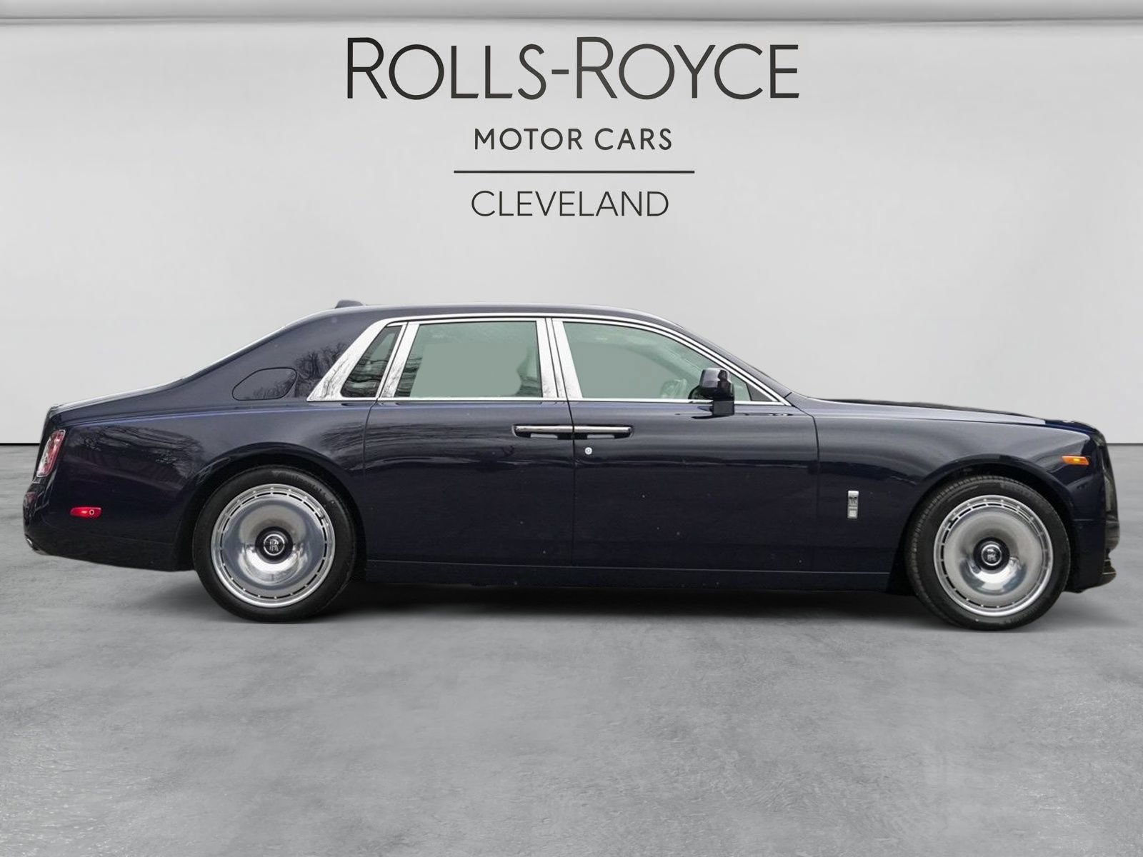 New 2026 Rolls-Royce Phantom Sedan RWD image 54
