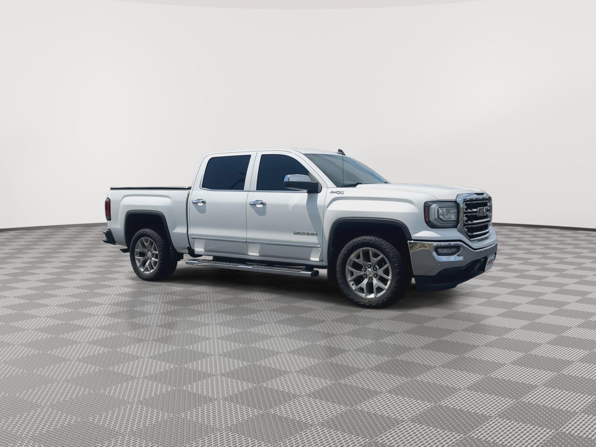 Used 2018 GMC Sierra 1500 SLT w/ SLT Premium Package AWD/4WD image 2