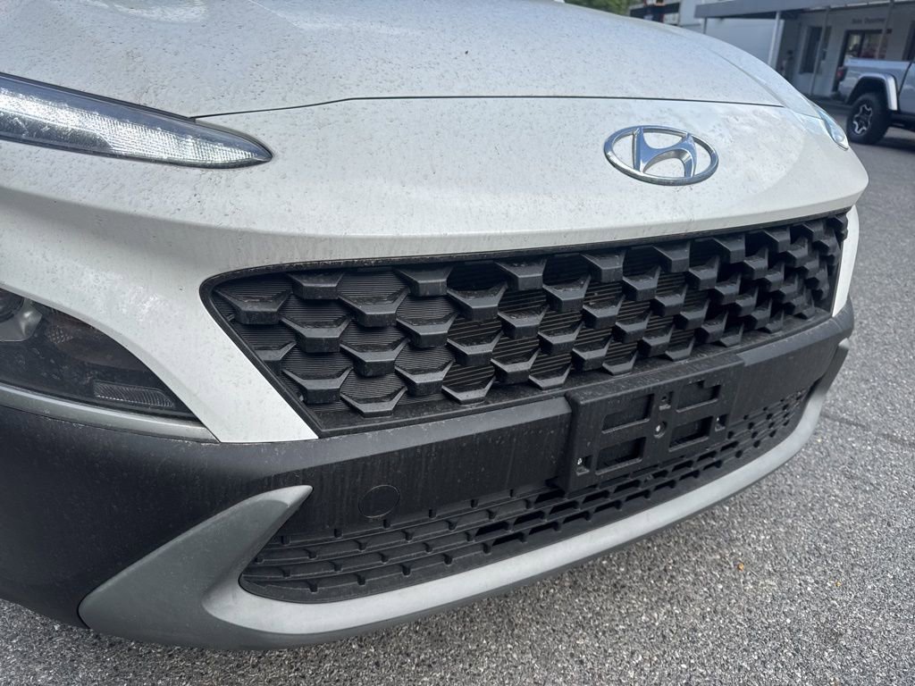 Used 2023 Hyundai Kona SEL AWD/4WD image 8