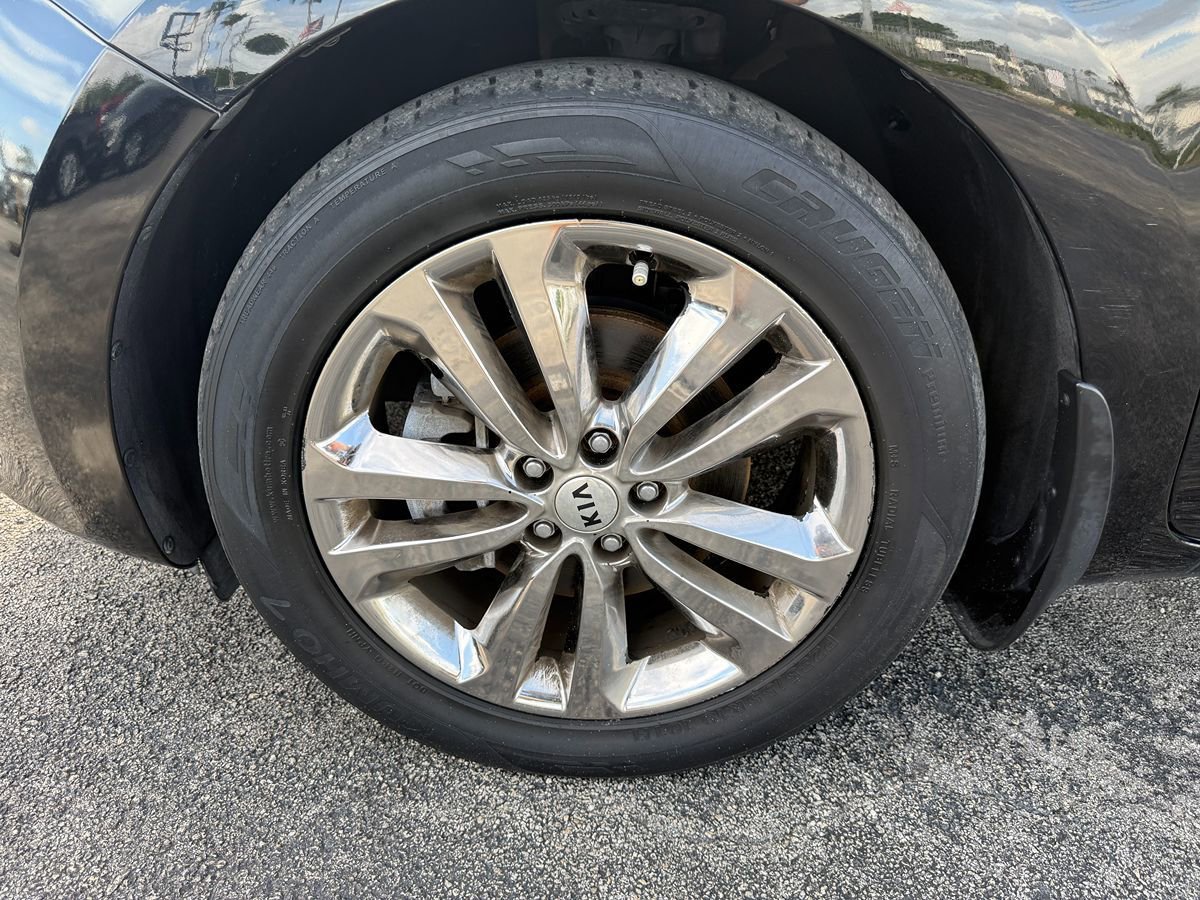 Used 2016 Kia Sedona SX Limited FWD image 27