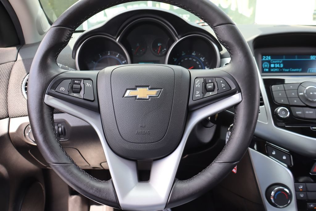 Used 2014 Chevrolet Cruze LT FWD image 6