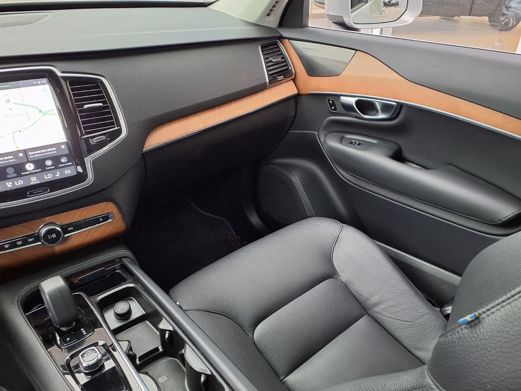 Certified 2023 Volvo XC90 B5 Plus w/ Protection Package AWD/4WD image 21