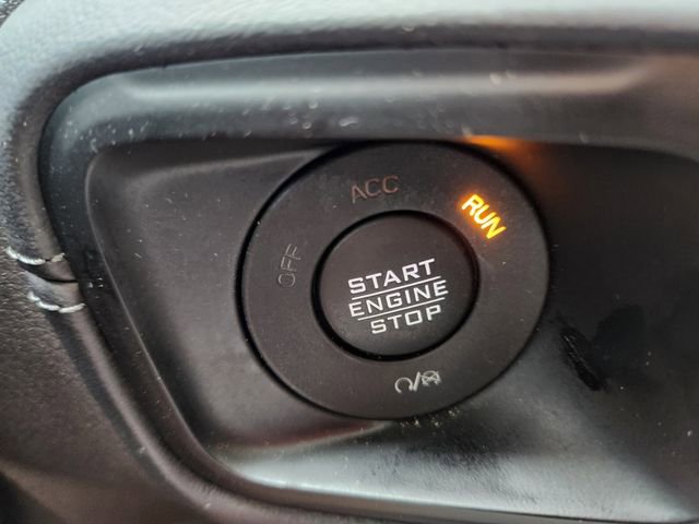 Used 2024 Jeep Gladiator Sport AWD/4WD image 8
