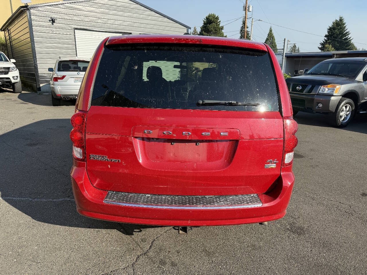 Used 2016 Dodge Grand Caravan R/T FWD image 4