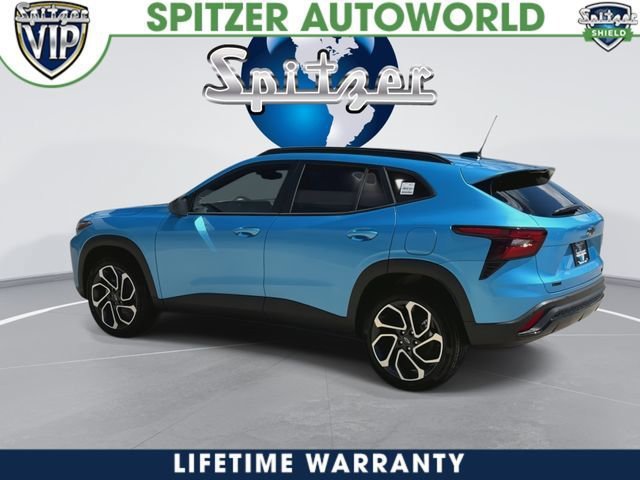 New 2026 Chevrolet Trax RS w/ Sunroof Package FWD image 6