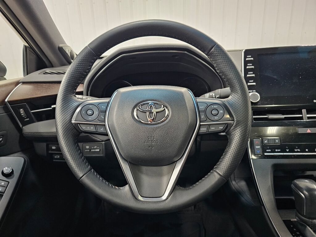Used 2021 Toyota Avalon Limited w/ Advanced Safety Package image 11