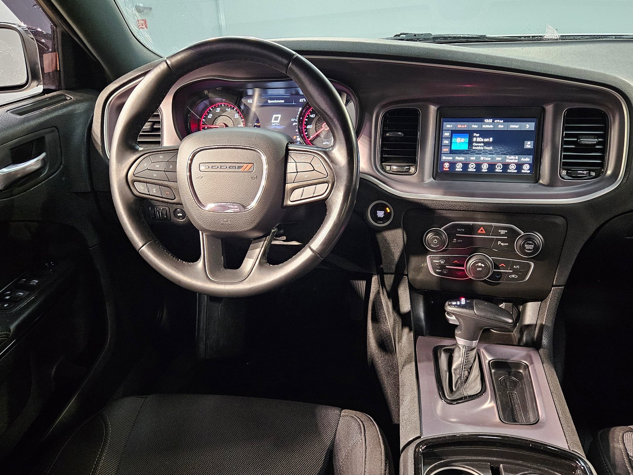 Used 2022 Dodge Charger SXT w/ Blacktop Package image 9