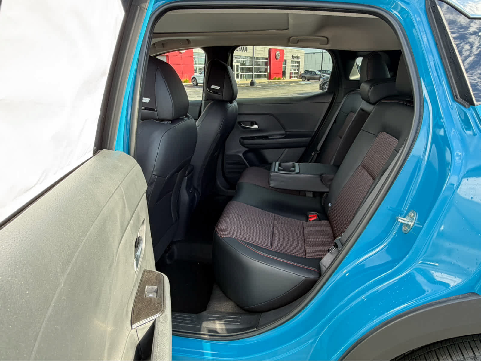 New 2027 Nissan Kicks SR w/ SR Premium Package AWD/4WD image 14