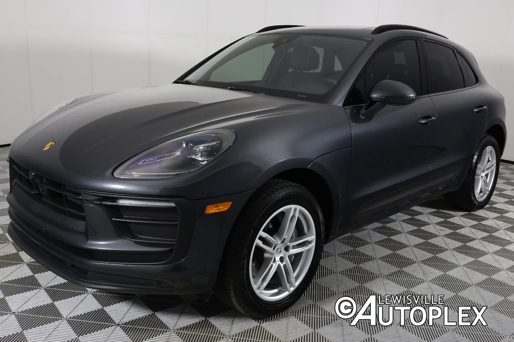 Used 2023 Porsche Macan AWD/4WD image 9